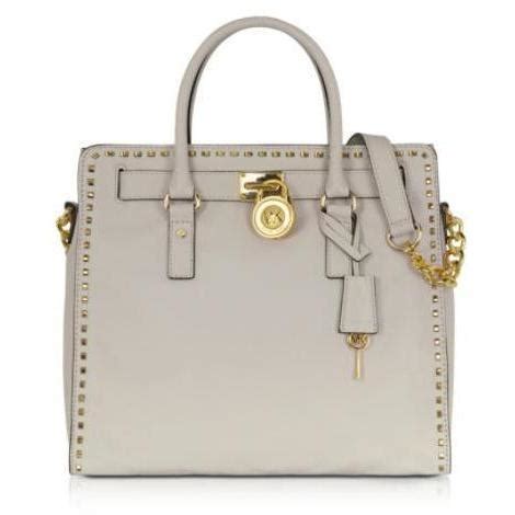 michael kors handtasche mit nieten und kettenriemen|Designer.